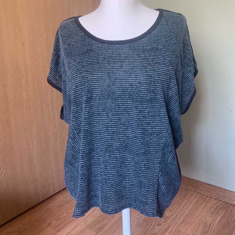 Converse One Star cute button detailed shirt